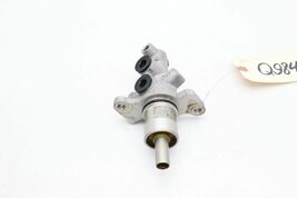02-06 BMW X5 E53 BRAKE MASTER CYLINDER Q9842 image 3