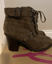DV8 Dolce Vita Women’s Larel Taupe Faux Suede Ankle Boots Size 9M - £38.65 GBP
