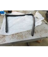 Ford FL3Z-1625766-E Weatherstrip Right Rh Rear Door Glass Channel Run - $112.10 CAD