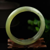 Hand Carved Serpentine Bangle, 60mm Diameter, 15mm wide, 7.5mm thick.  - £70.78 GBP