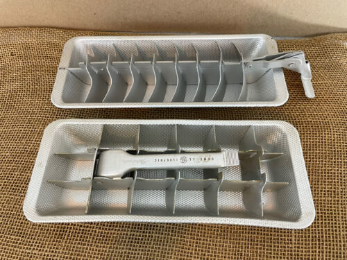 Lot of 2 Vtg General Electric GE & Unknown Brand Aluminum Metal Ice Cube Tray - £14.80 GBP