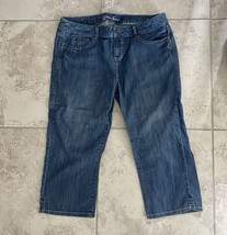GUESS Stretch cropped capri jeans BLUE RN:62136 Size: 34 NWOT - £35.41 GBP