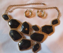 Vintage 1970&#39;s Runway Statement Necklace Dark Sapphire color with Earrings - £27.91 GBP