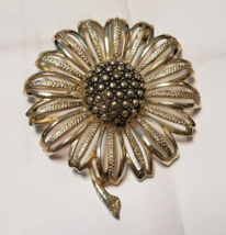 Vintage 1960&#39;s Flower Brooch Pin Signed Marked Sarah Coventry Gold Tone 3&quot; Large - £11.61 GBP