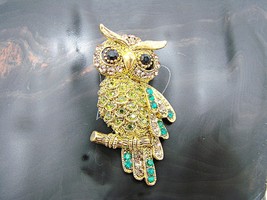 Vintage Mixed Rhinestones Emerald Peridot Owl on a Branch Brooch Gold Tone 2x1&quot; - £15.40 GBP