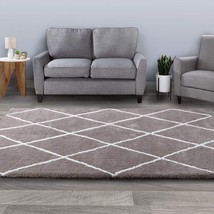 Bedford Home 62A-64296 5 ft. 3 in. x 7 ft. 7 in. Diamond Shag Area Rug-Plush Pat - £164.89 GBP