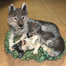 1998 Hallmark Keepsake Ornament - Timber Wolves at Play - Majestic Wilderness #2 - £3.86 GBP