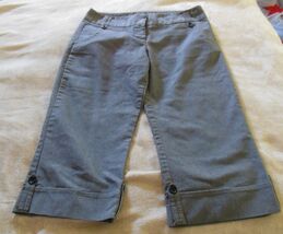 Charlotte Russe Women's Capri Pants Gray  Size 5 - $17.32