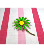 Sweet Mid Century Green &amp; Yellow Enamel Daisy Flower Stem Brooch With Ba... - £11.21 GBP