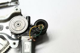 2003-2008 TOYOTA MATRIX XRS FRONT RIGHT PASSENGER WINDOW REGULATOR P8068 image 10
