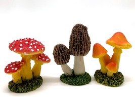 3pcs Mini Mushroom Figurines Lawn Garden Cute Micro Decoration Statues Figurines - £16.57 GBP