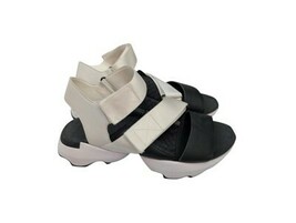 Women&#39;s SOREL Sz 9 Kinetic Impact Sporty Sandals Ivory/Black MINT CONDIT... - $64.35