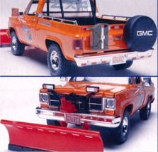 Revell GMC Pickup with Snow Plow 1/24 Scale Plastic Model Kit sealed 85-7222 NEW image 3