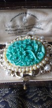 VINTAGE Rare Signed Exquisite Pearl &amp; Pressed Floral Green/Peking Glass ... - £61.50 GBP