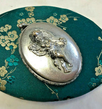 Hinged Clasp Oval Silver Tone Angel Pill Trinket Box Cherub Photo Holder Gift - £23.94 GBP