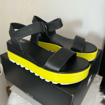 SOREL Cameron Leather Chunky Strap Sandal, Size 10.5, Black/Yellow, NWT - £59.03 GBP