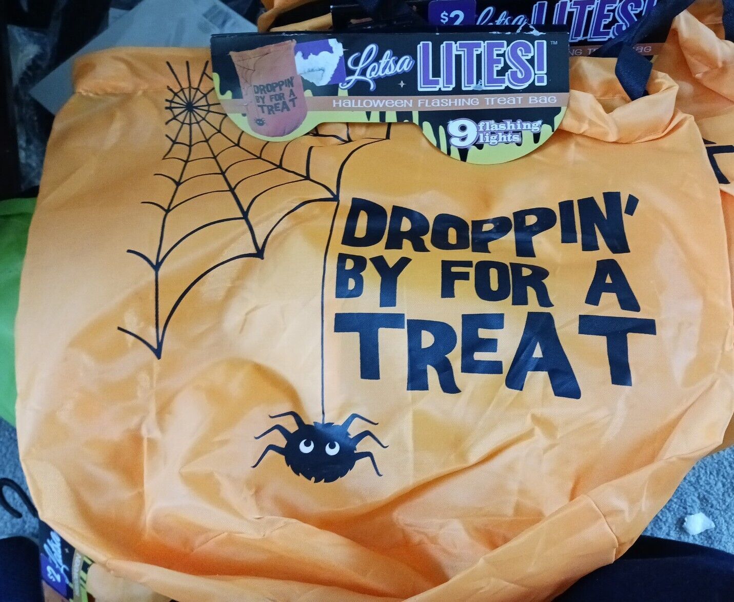 New Halloween  Light Up Flashing  Trick-Or-Treat Candy Bag dropping by f... - $3.96