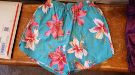 VTG EUC 80&#39;s 70s Women&#39;s Pockets High Waist Shorts Floral Blue Hawaiian ... - £20.91 GBP
