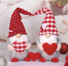 Loving Rudolph Faceless Elderly Couple Figurine Doll  - £22.79 GBP