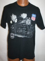 Vintage UNION PACIFIC Challenger Engine 3985 DAYLIGHT SALES T-SHIRT M Ra... - £19.77 GBP