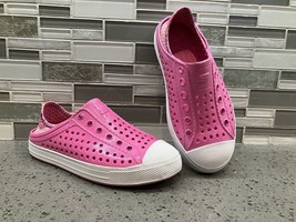 Skechers Cali Gear Water Shoes (Like Crocs), Sandcastle Hot Pink Size 2 - $16.29
