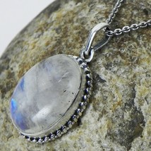 Solid 925 Sterling Silver Rainbow Moonstone Pendant Necklace Women PSV-1071 - £35.50 GBP+
