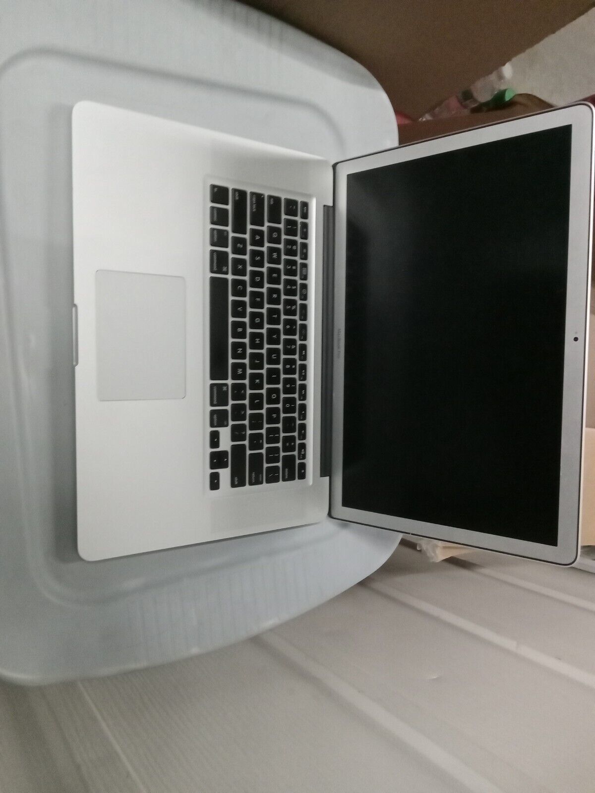 Primary image for Apple MacBook Pro A1285 for Parts or repair Doesn't Power On