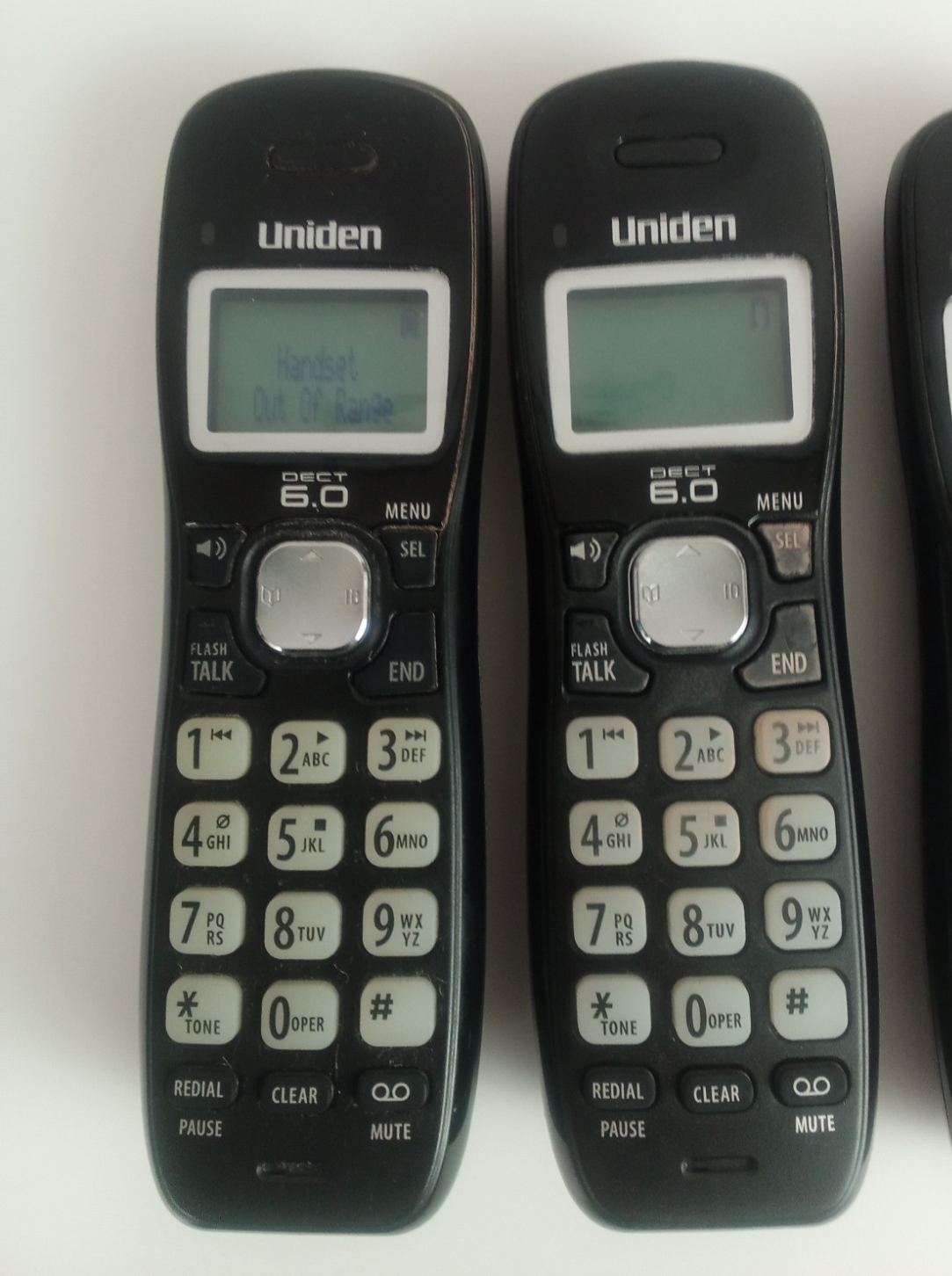 Uniden DECT 6.0 Cordless Phone System 3 Headsets With Digital Answering Machine Item image 9