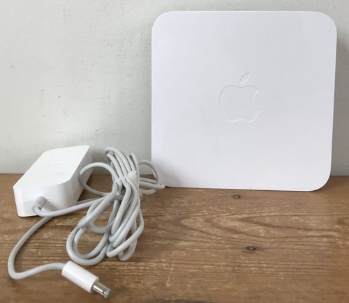 *FOR PARTS* Apple Airport Extreme Base Station Hub A1408 w A1202 plug - $29.69