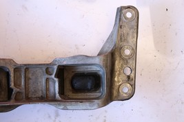 2004-2010 BMW 530i 545i 525i E60 TRANSMISSION MOUNT BRACKET GEARBOX SUPPORT 3213 image 4