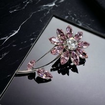 Swarovski Large 3&quot; Silver Tone Pink Clear Crystal Daisy Flower Brooch Statement - £59.36 GBP