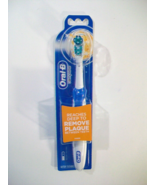 Oral-B Complete Battery Operated Toothbrush - £4.66 GBP
