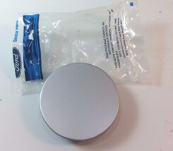 Ford NOS OEM Tempo Topaz Wheel Center Cap Ornament Part# E46Y-1130-B - $11.42