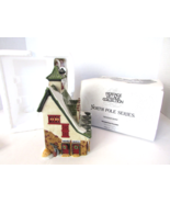 Dept 56 56014-B  Reindeer Barn Lighted Building North Pole Series   D2 - $532.15 MXN