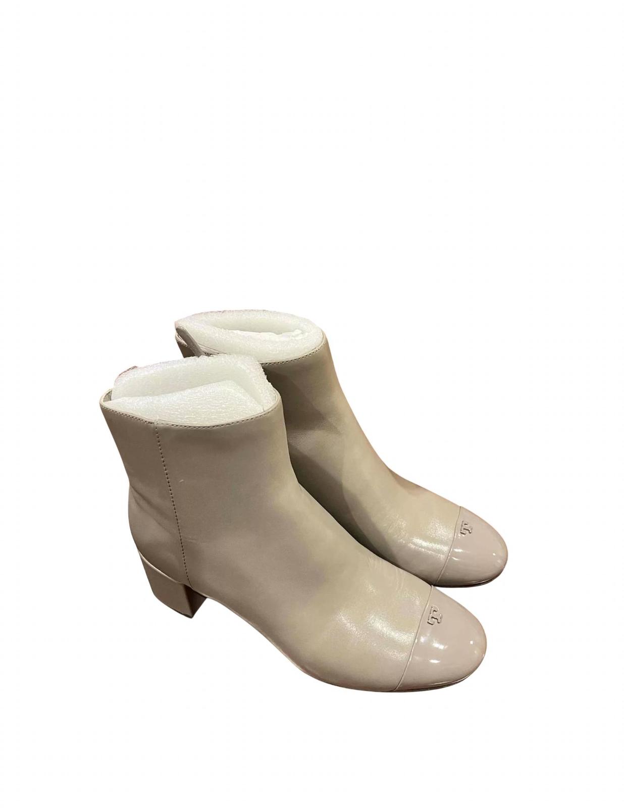 Tory Burch women shelby 50mm bootie in Dust Storm / Dust Storm 023