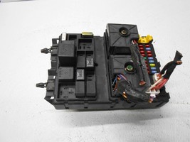 2004 jeep Grand Cherokee  BCM Control Module With Fuse Box  - $85.99
