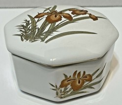 Fine China Japan Small Trinket Painted Jewelry Box Octagon Shape with Li... - $18.54