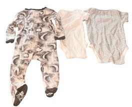 Baby Clothes Lot Newborn & 0-3M Boys 11pcs Onesies Sleepers Gerber Carter’s D image 7