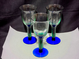 Vintage Fostoria F0S6 8¼&quot; Wine Glass - Emerald &amp; Sapphire - Beautiful Set Of 3 - £21.98 GBP