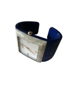 Emporio Armani Women’s Catwalk Watch  11-7396 251504 Blue Bangle Mother ... - €55,15 EUR Emporio Armani Women’s Catwalk Watch  11-7396 251504 Blue Bangle Mother ... - €55,15 EUR