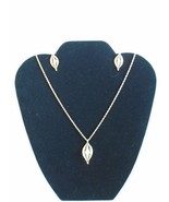 PRETTY VINTAGE SARAH COVENTRY SIGNED GOLD TONE FAUX PEARL NECKLACE+CLIP ... - $9.99