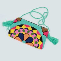 Bolso Sobre Wayuu Bandolera Bordado tipo Tapete Diseños Únicos Colombia ... - $34.00