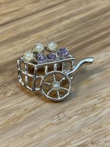 Vintage Unsigned Gold Tone Wheelbarrow with Flowers Brooch Pin KG - $14.85