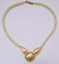 N API Er Vintage Faux Pearl &amp; Pendant Necklace Choker Gold Tone Cream Pearls 16&quot; - £26.33 GBP