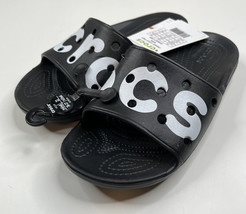 NWOB classic Crocs logo Black slide on roomy fit rubber sandals Women 6 SF2 - £27.94 GBP