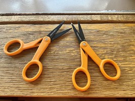 Fiskars Scissors Non Stick blunt tip Scissors 5 Inches SAFE BLADE! Pink LOT Of 2 - £7.91 GBP