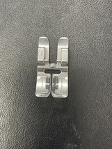 98-694836-00Snap On Fancy Stitch Presser Foot 9MM w/ IDT for Pfaff Group... - €10,52 EUR