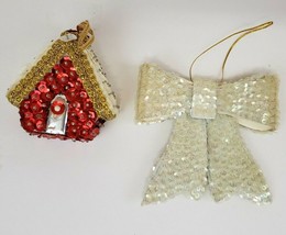 Walco 2 Finished Christmas Ornaments Sequin Red House &amp; White Bow - £11.99 GBP