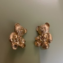 Vintage Gold Tone Teddy Bear With Bow Tie Clip On Earrings Cute Shiny - $5.89
