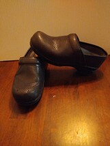 Dansko XP Embossed Small Diamonds Pattern black Clogs Shoes Size 37 - £15.58 GBP